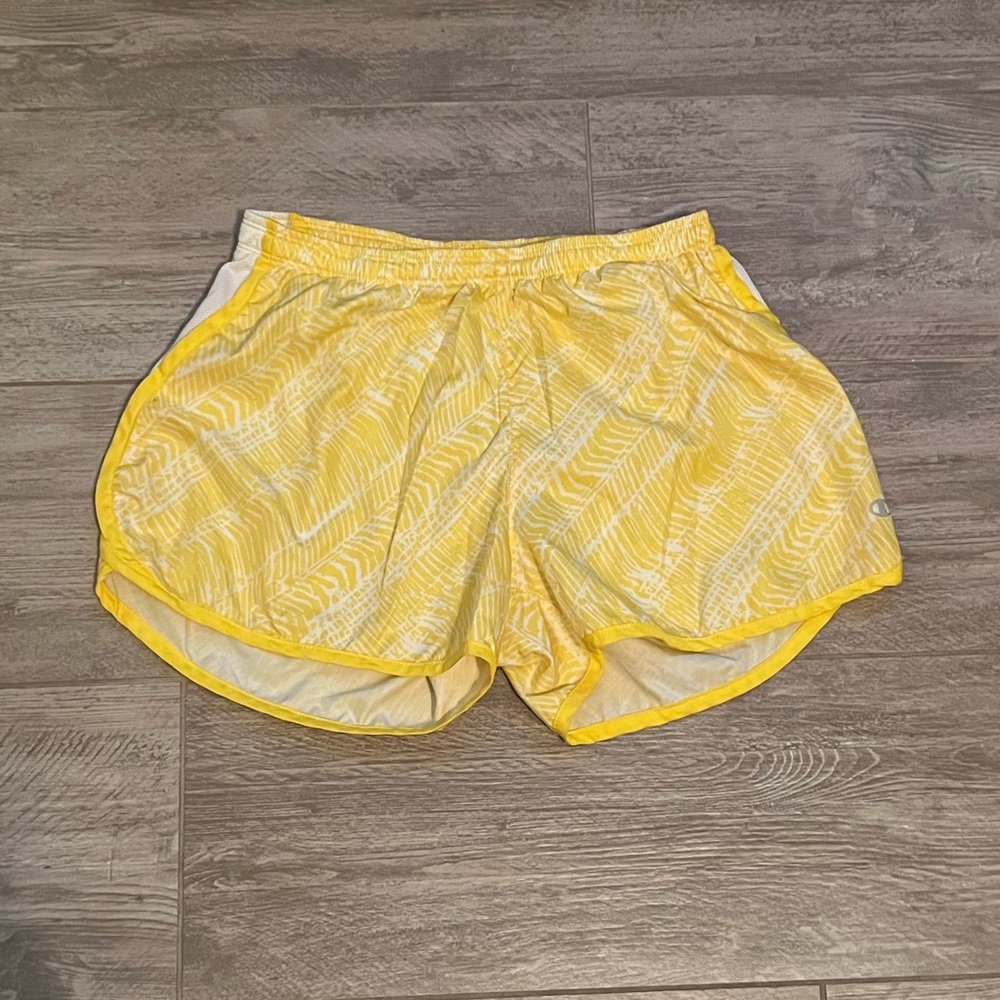🏅🏅Champion athletic shorts🏅🏅 Size: M